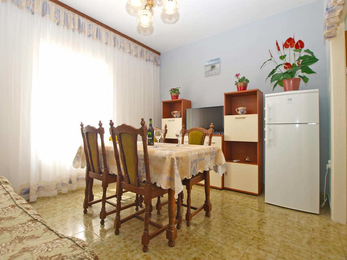 Apartments Blazenka 1270 Pula Exterior photo